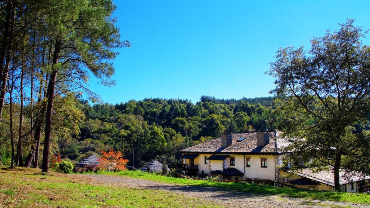 Hotel Balneario Rio Pambre Palas de Rei エクステリア 写真